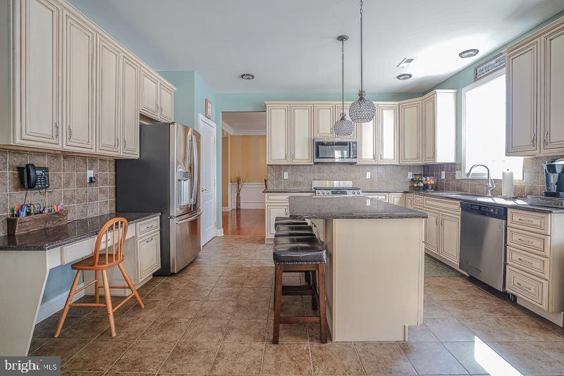 BELMONT RIDGE - Residential