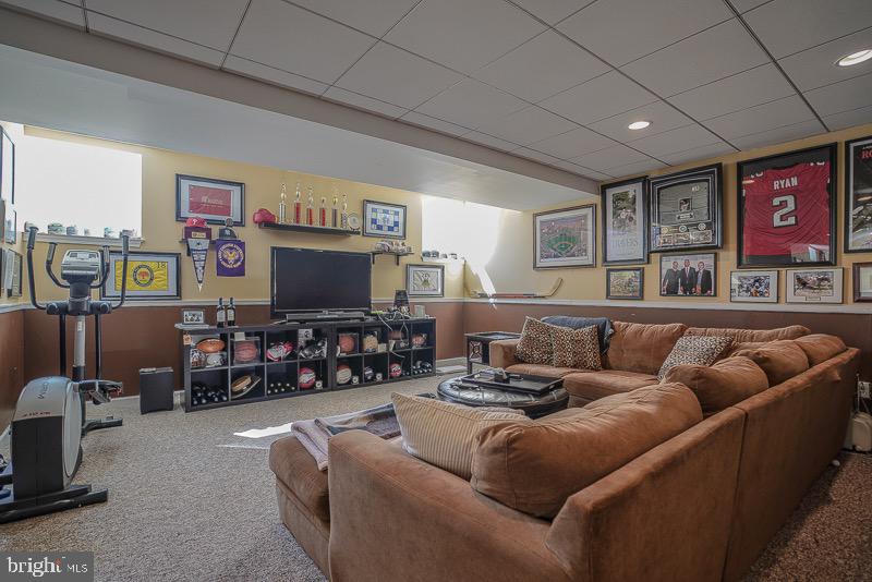BELMONT RIDGE - Residential
