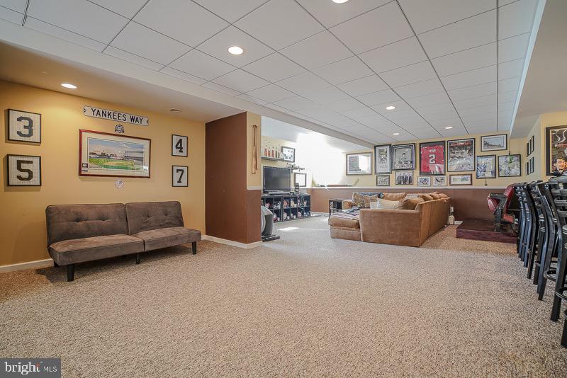 BELMONT RIDGE - Residential