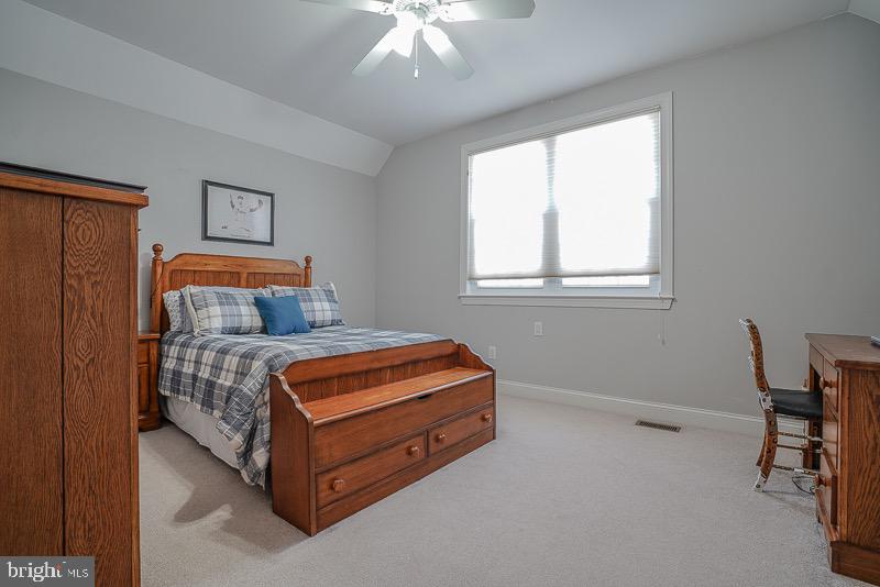 BELMONT RIDGE - Residential