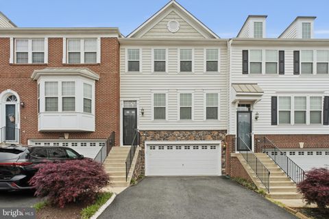 Photo of 16653 Danridge Manor Drive, WOODBRIDGE, VA 22191 (MLS # VAPW2118244)
