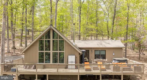 103 Onondaga Trl, Hedgesville, WV MLS: WVBE2039652
