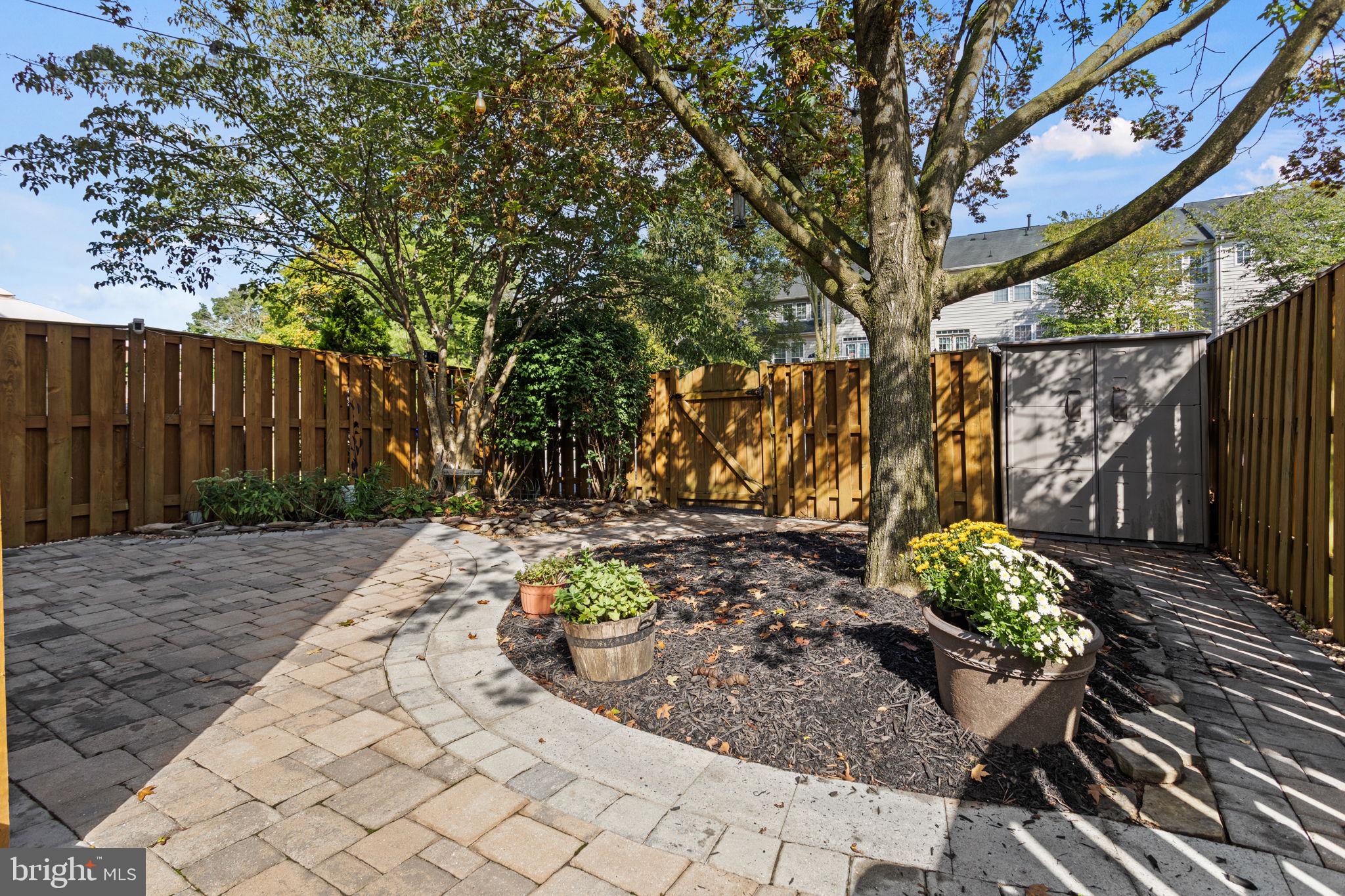 DEARBOUGHT - Residential