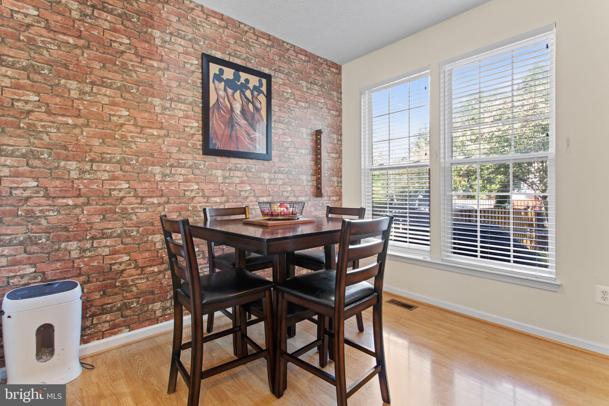 DEARBOUGHT - Residential