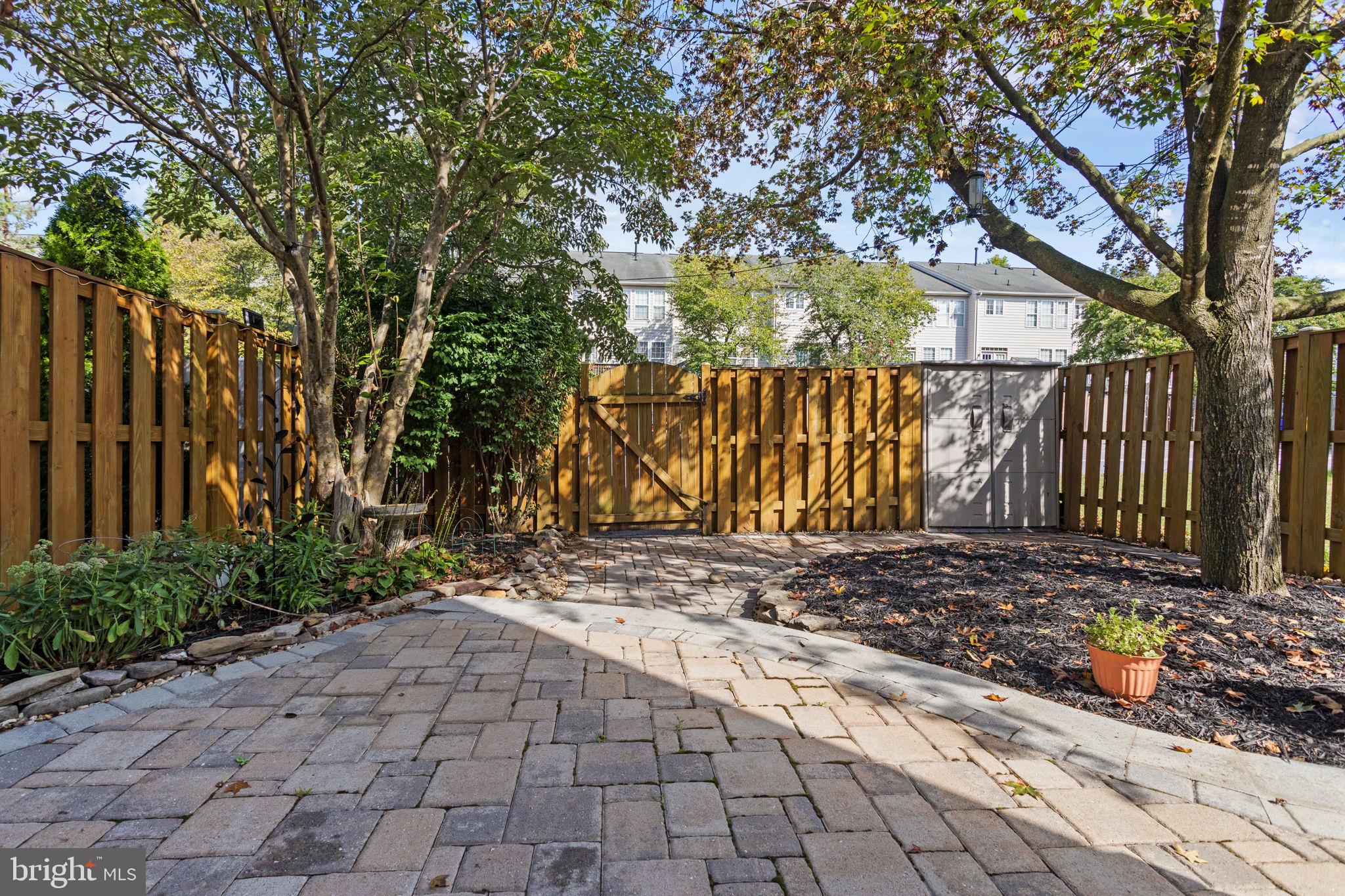 DEARBOUGHT - Residential