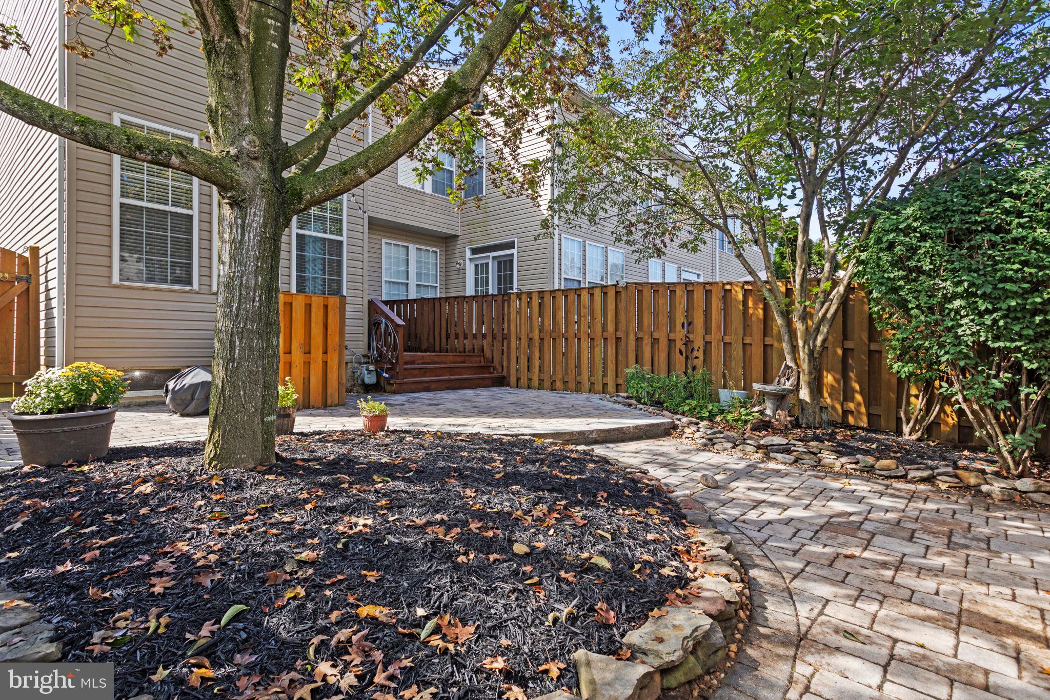 DEARBOUGHT - Residential