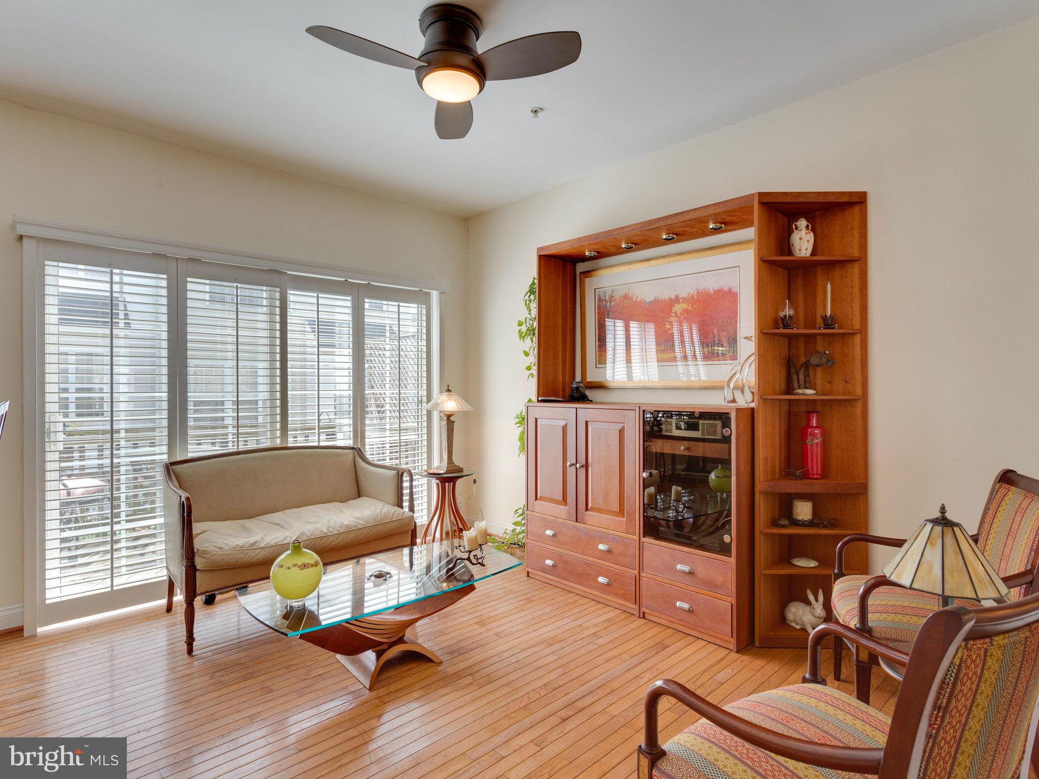 TOWNES AT CAMERON PARKE - Residential