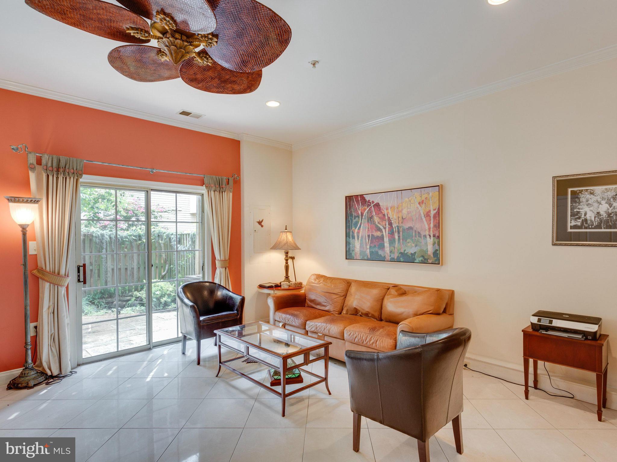 TOWNES AT CAMERON PARKE - Residential