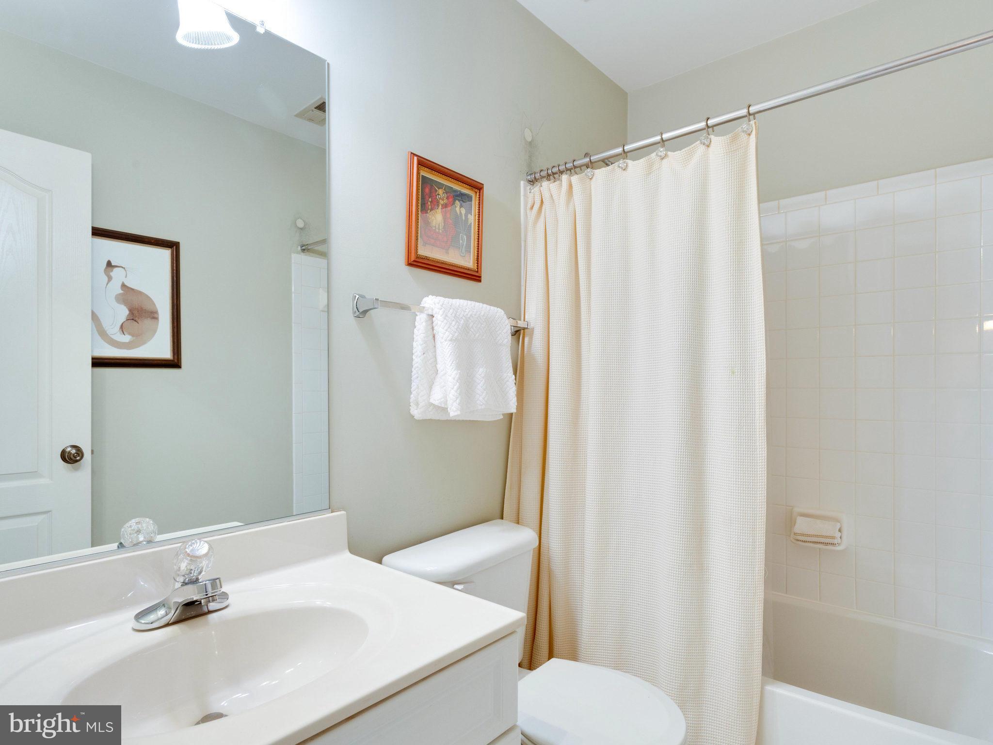 TOWNES AT CAMERON PARKE - Residential