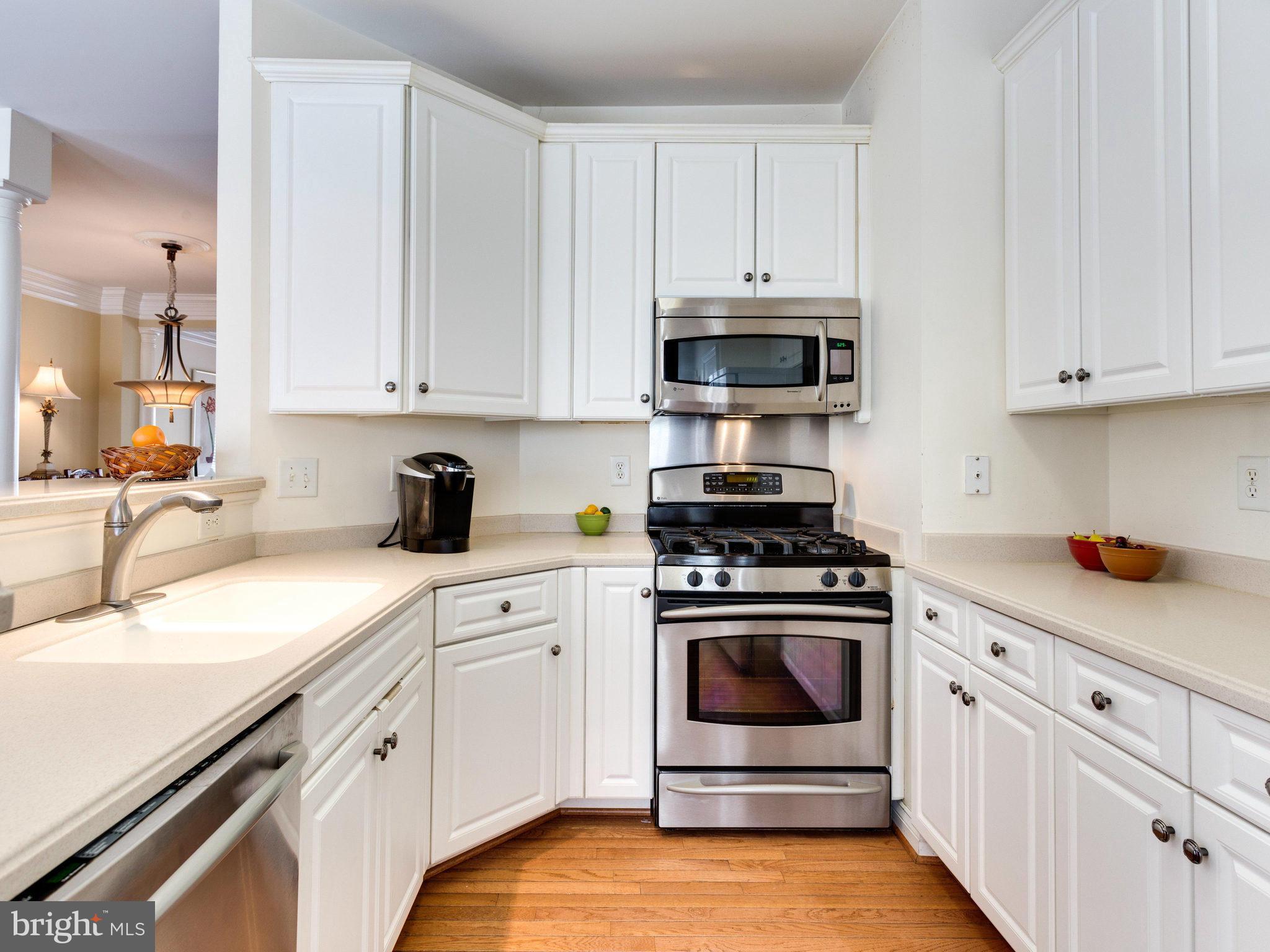 TOWNES AT CAMERON PARKE - Residential