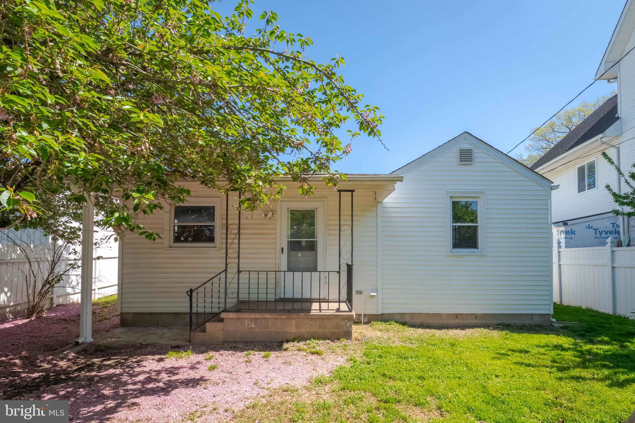 WATERSEDGE - Residential