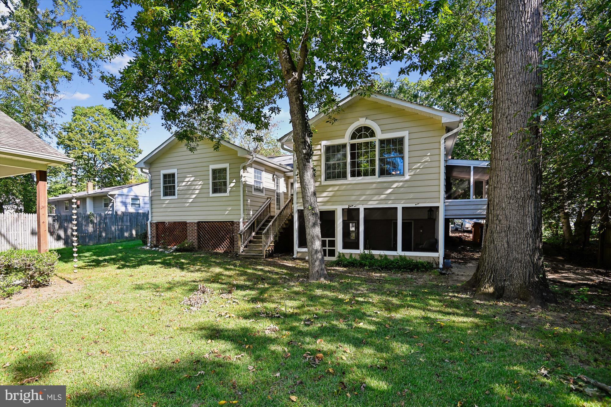 ANNAPOLIS ROADS - Residential