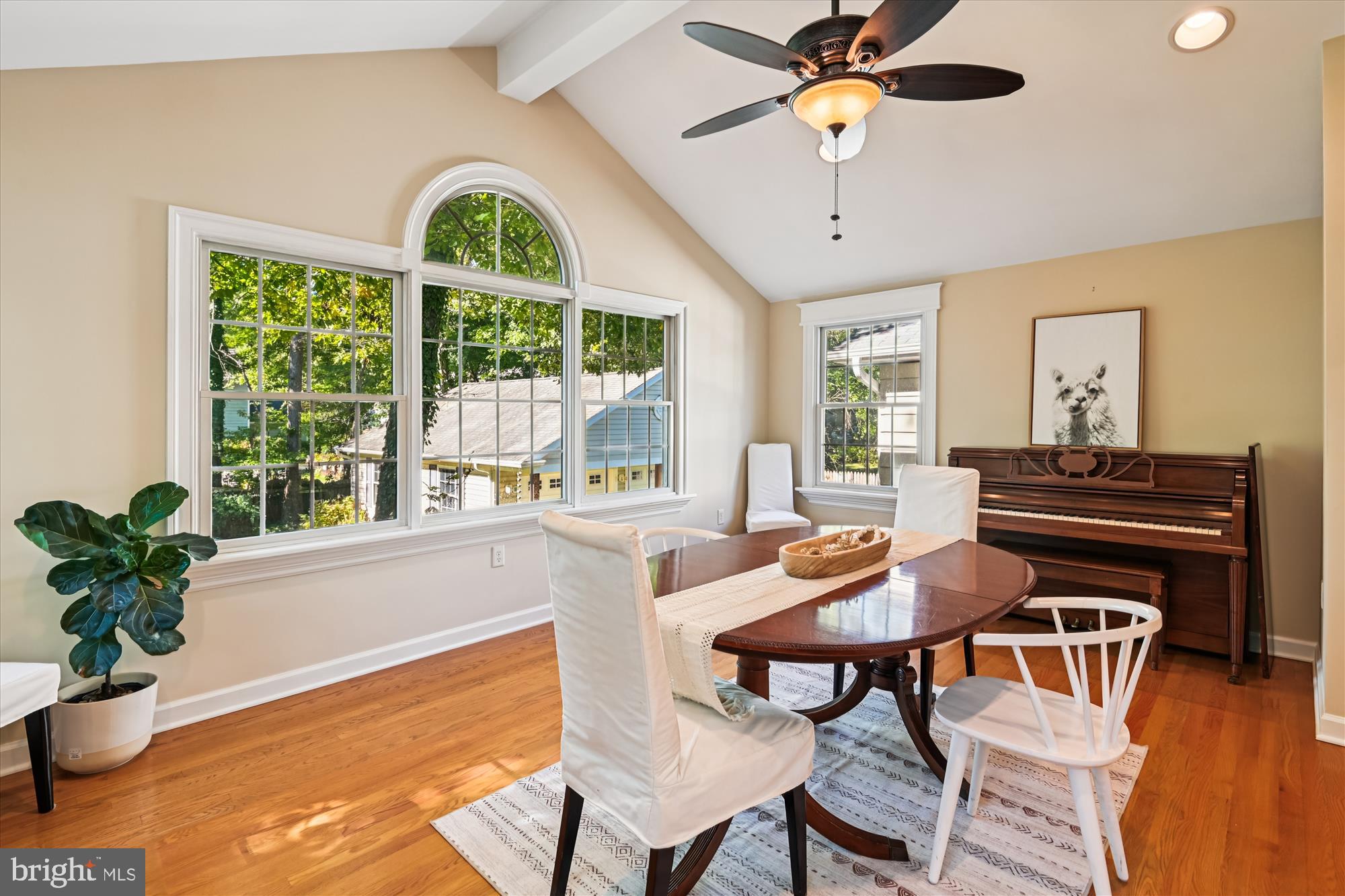 ANNAPOLIS ROADS - Residential