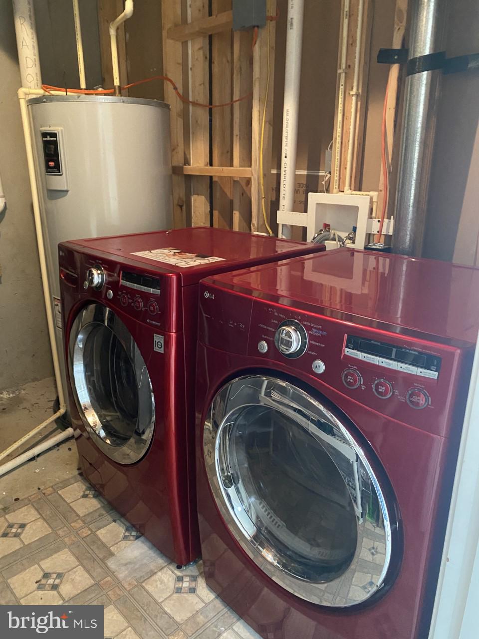 RED RUN VILLA - Residential