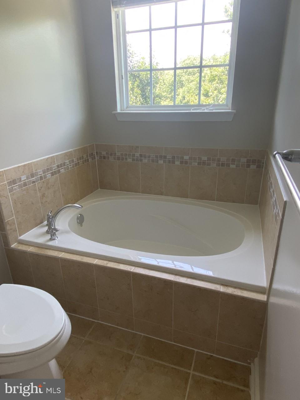 RED RUN VILLA - Residential