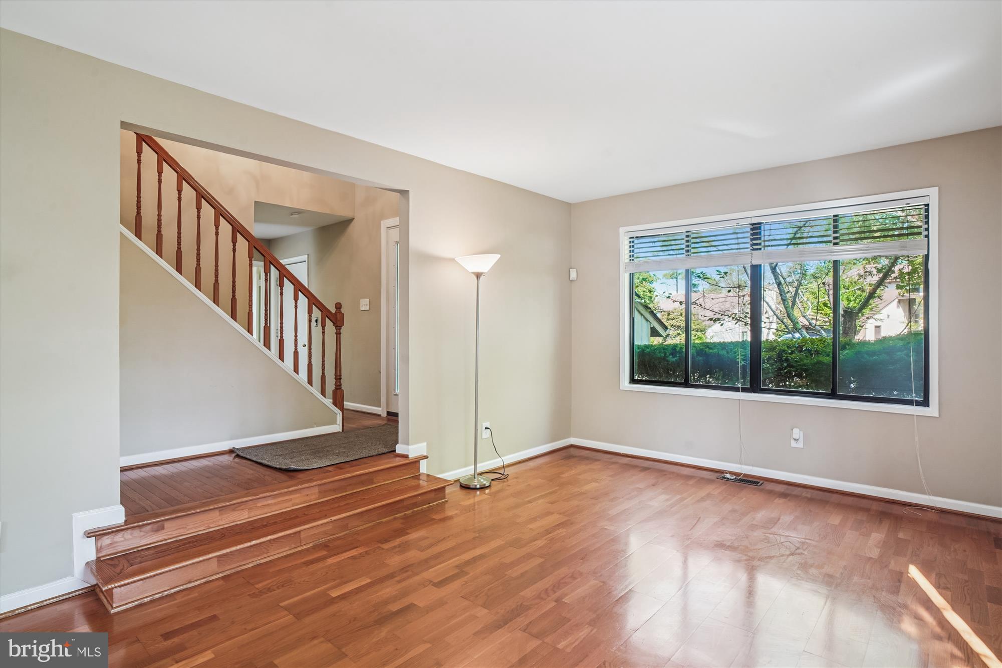 THE POINTS - Residential