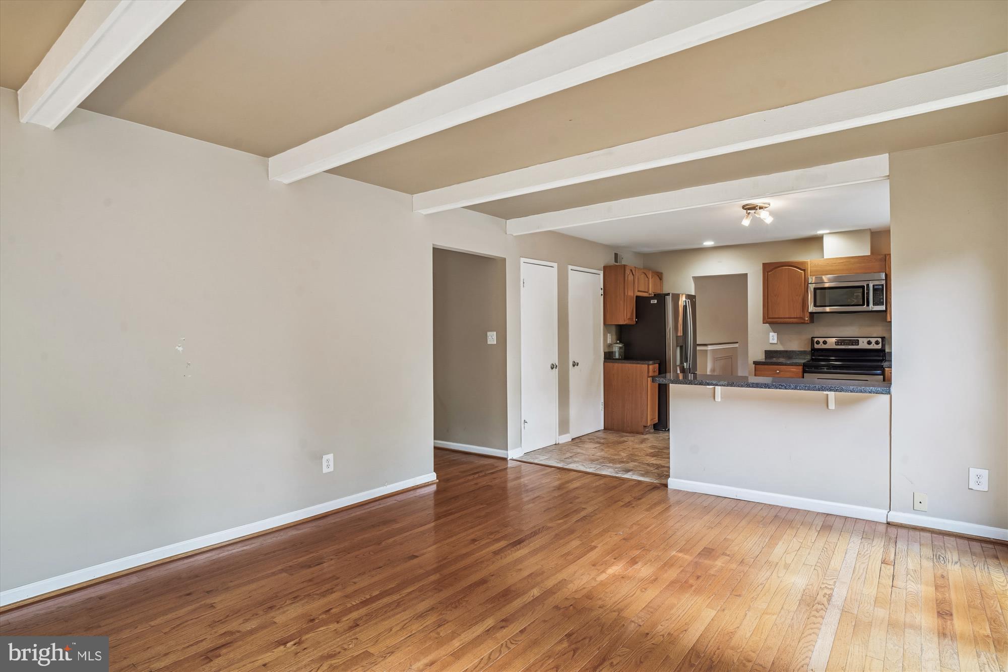 THE POINTS - Residential