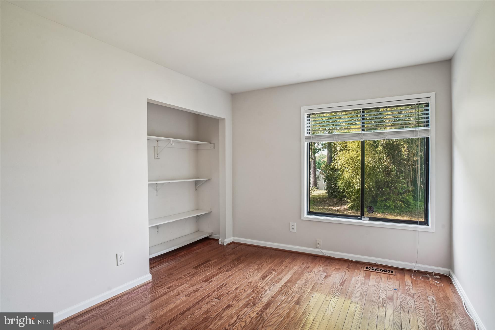 THE POINTS - Residential