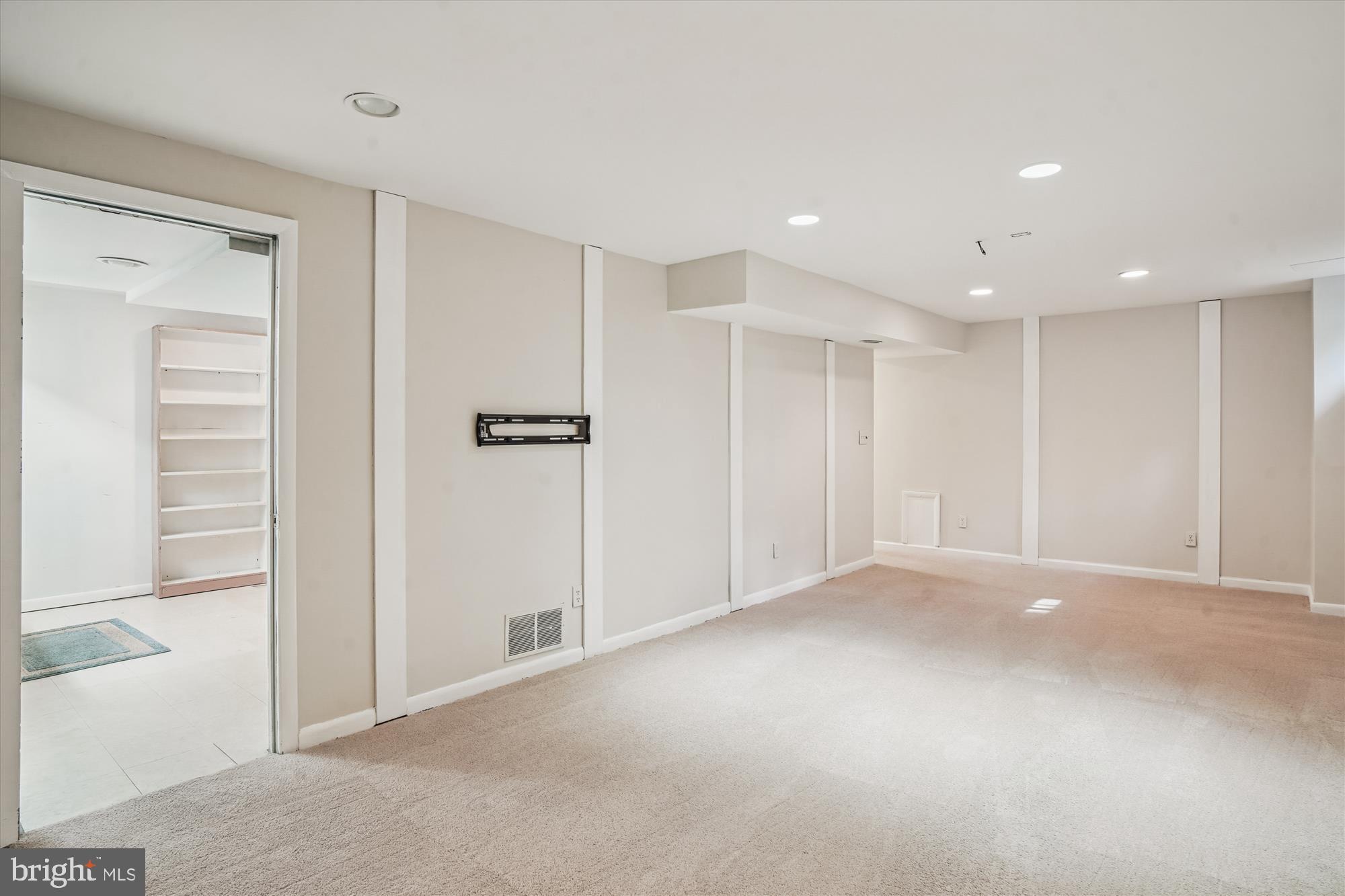 THE POINTS - Residential