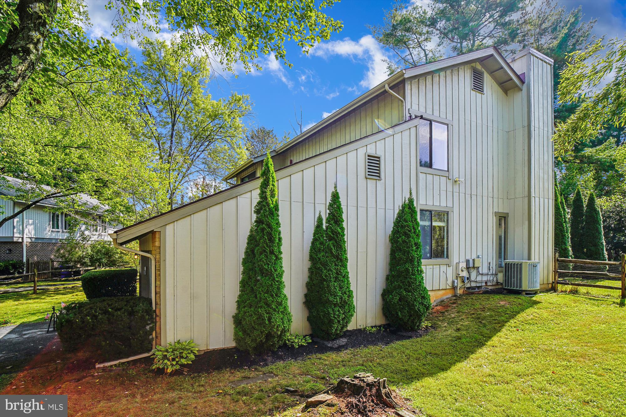 THE POINTS - Residential