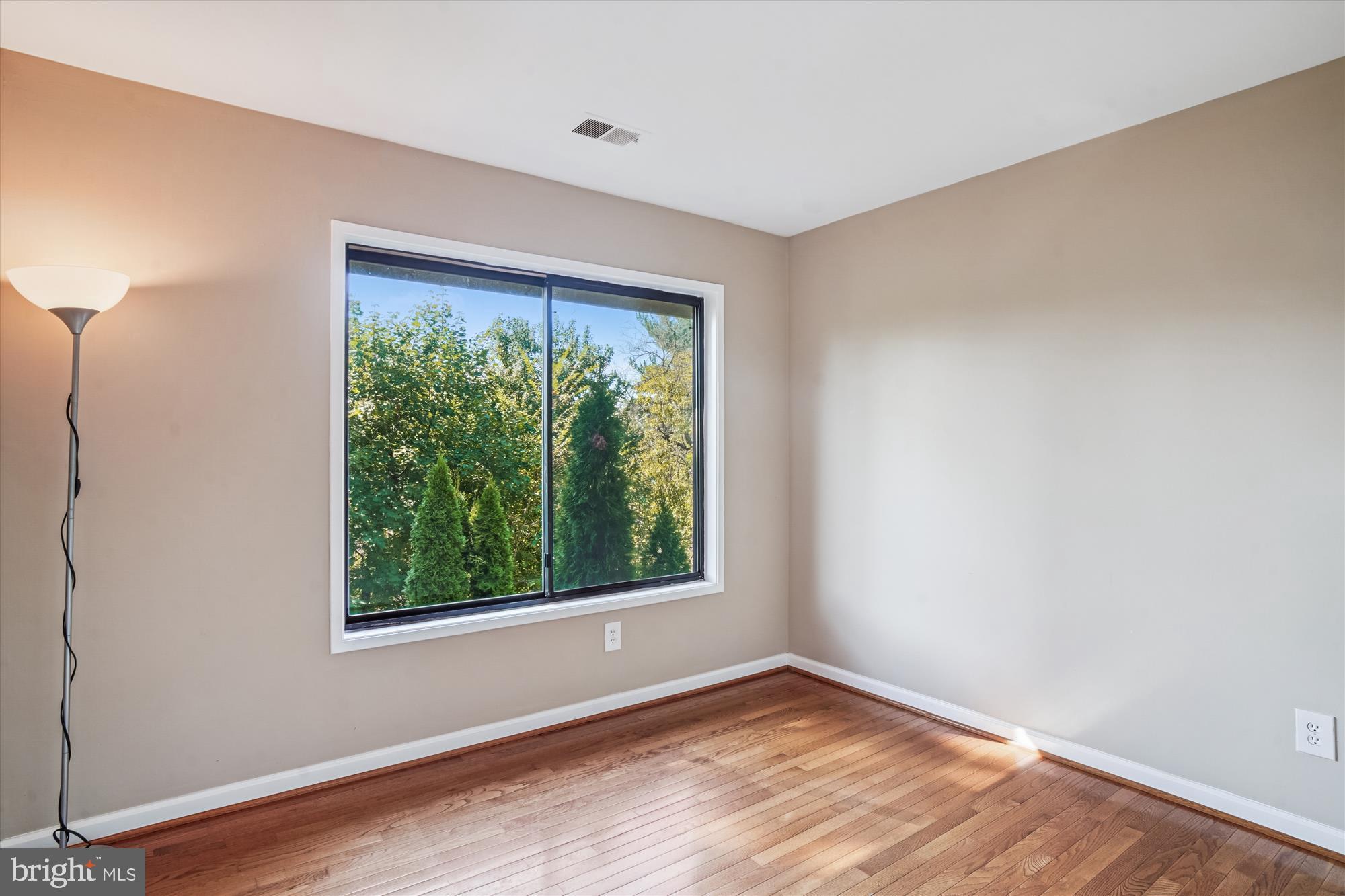 THE POINTS - Residential