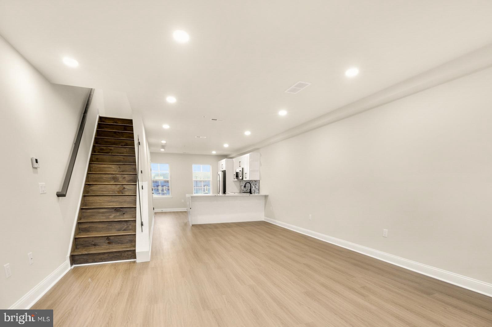 WYNNEFIELD HEIGHTS - Residential Lease