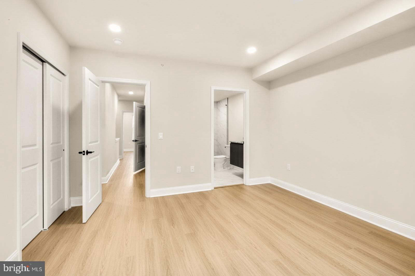 WYNNEFIELD HEIGHTS - Residential Lease