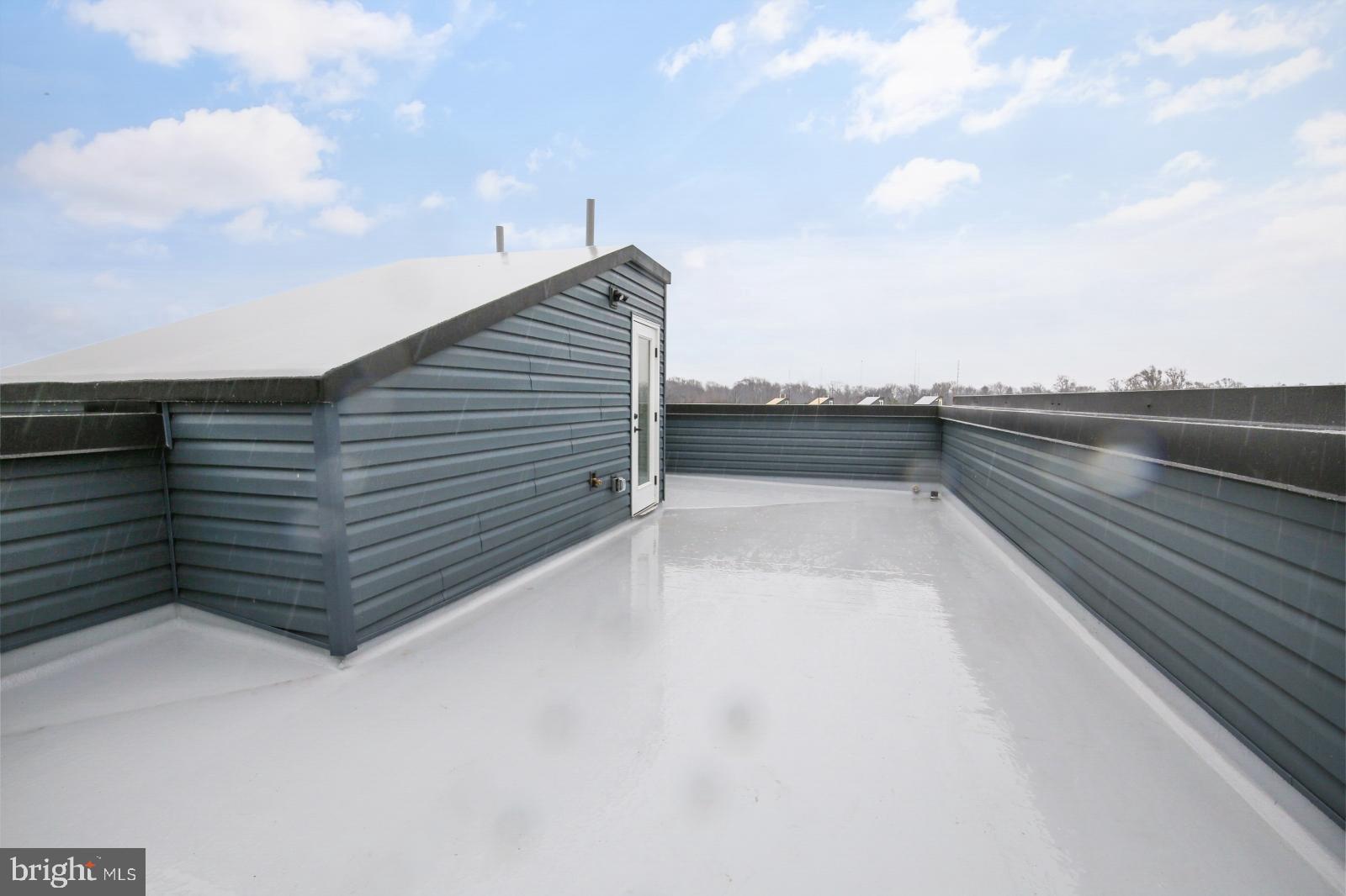 WYNNEFIELD HEIGHTS - Residential Lease