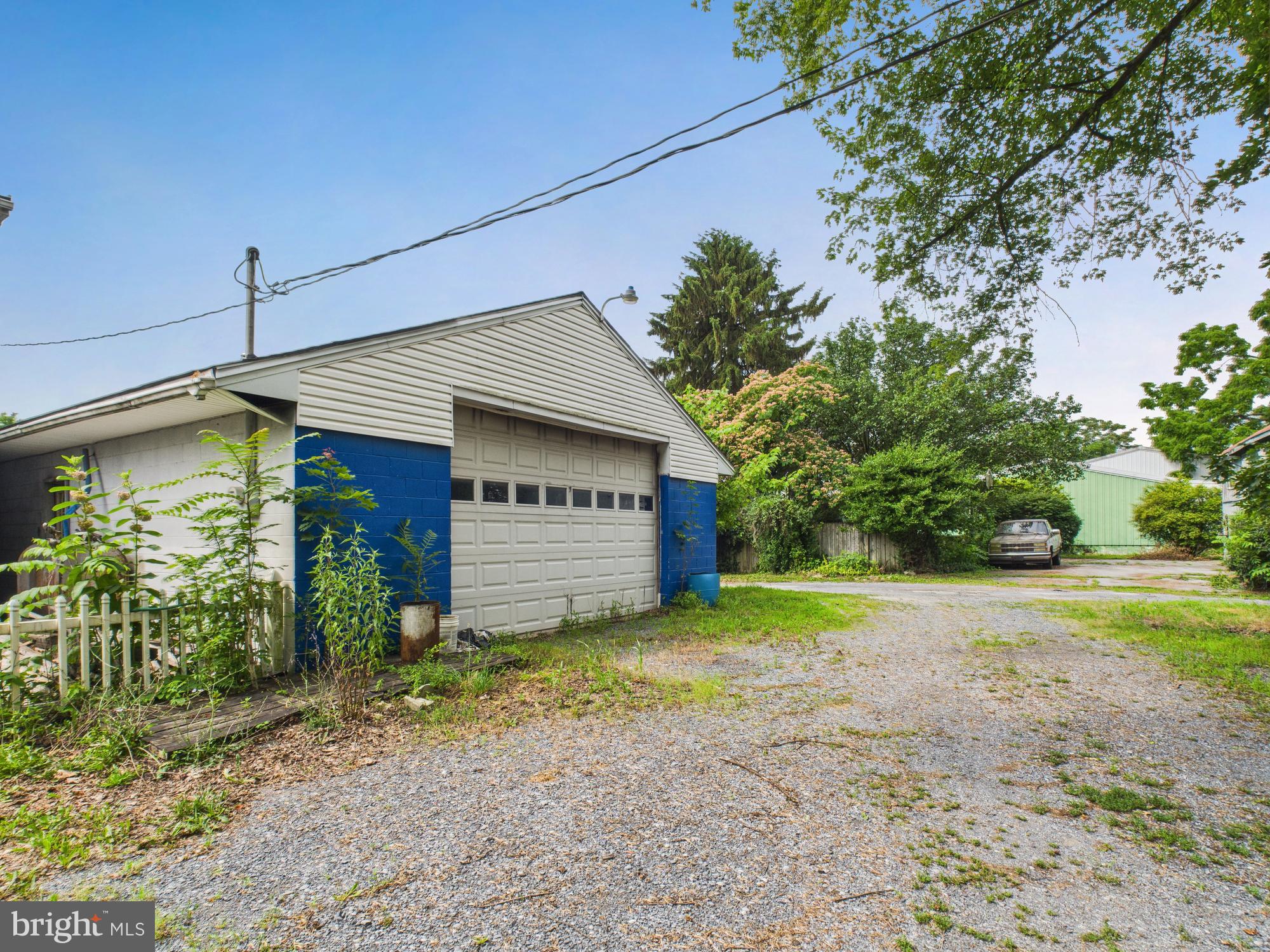 5714 JONESTOWN ROAD