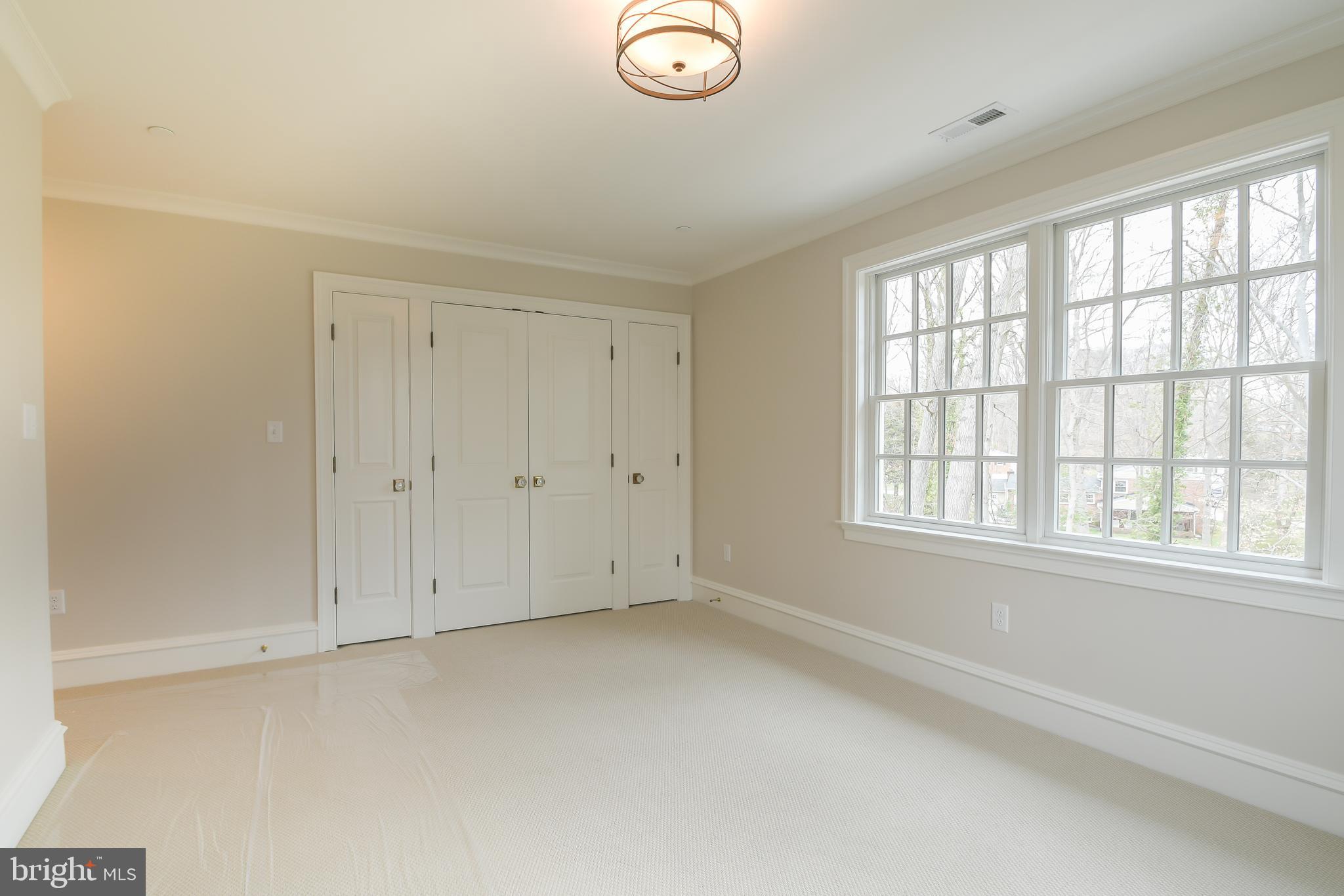 HAMPTON PARK - Residential