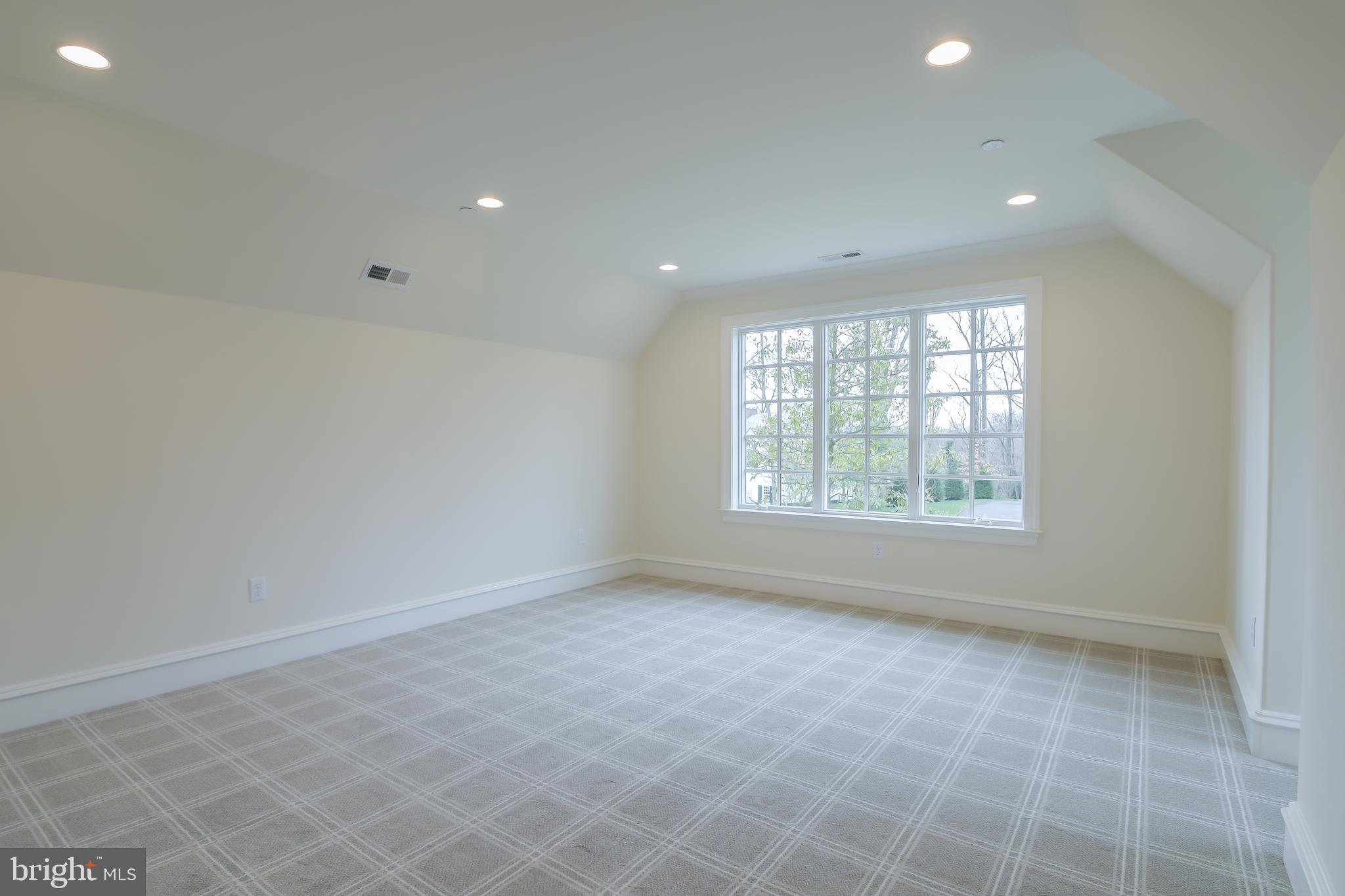 HAMPTON PARK - Residential