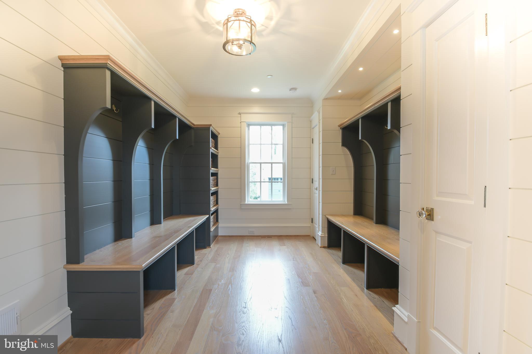 HAMPTON PARK - Residential