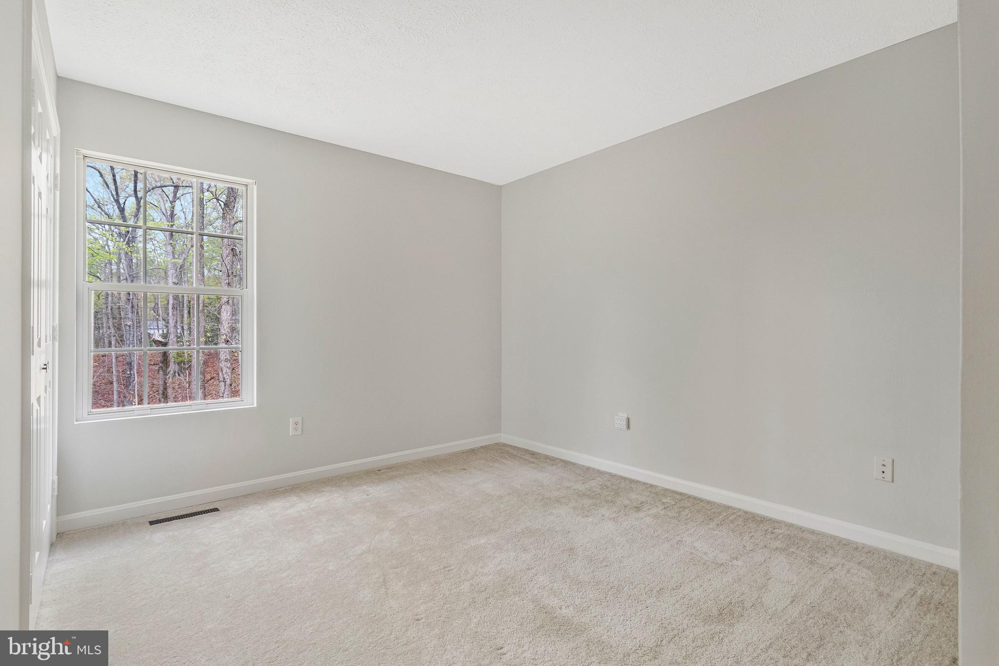 DRUM POINT - Residential