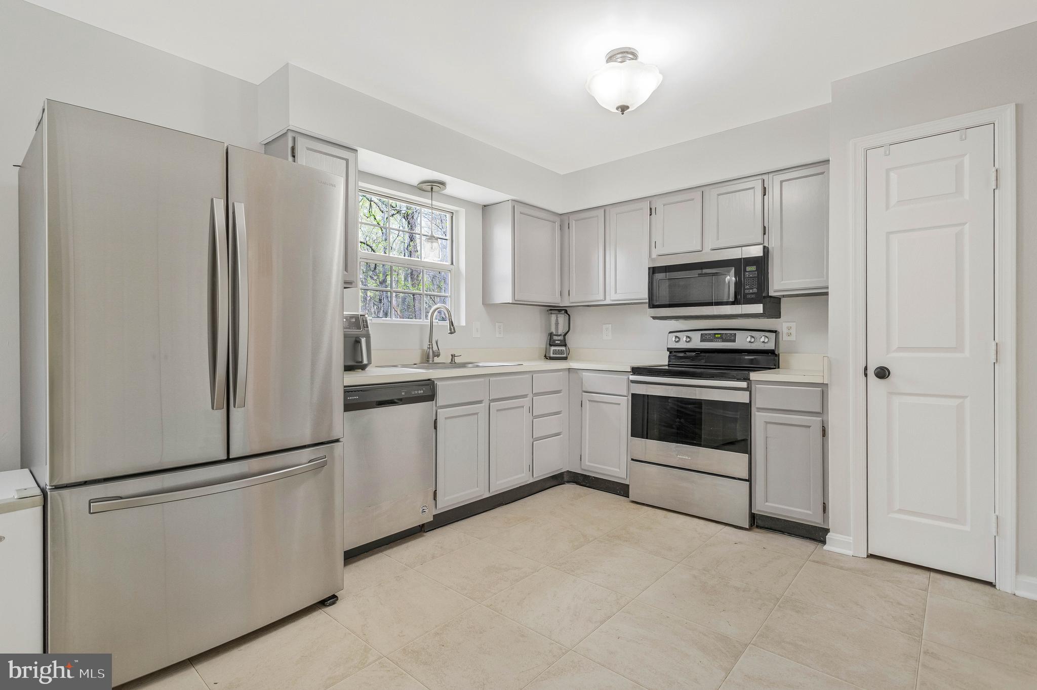 DRUM POINT - Residential