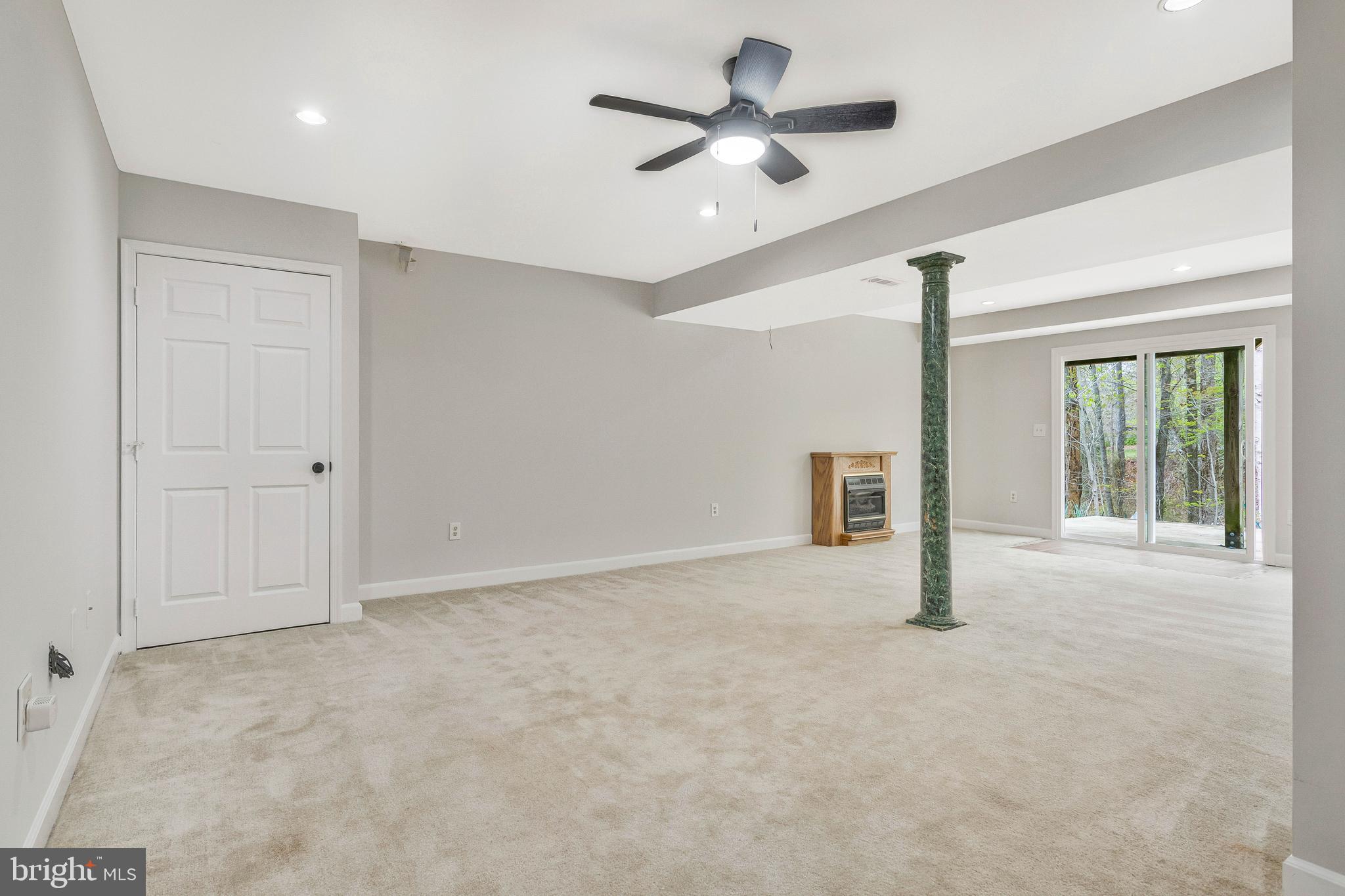 DRUM POINT - Residential