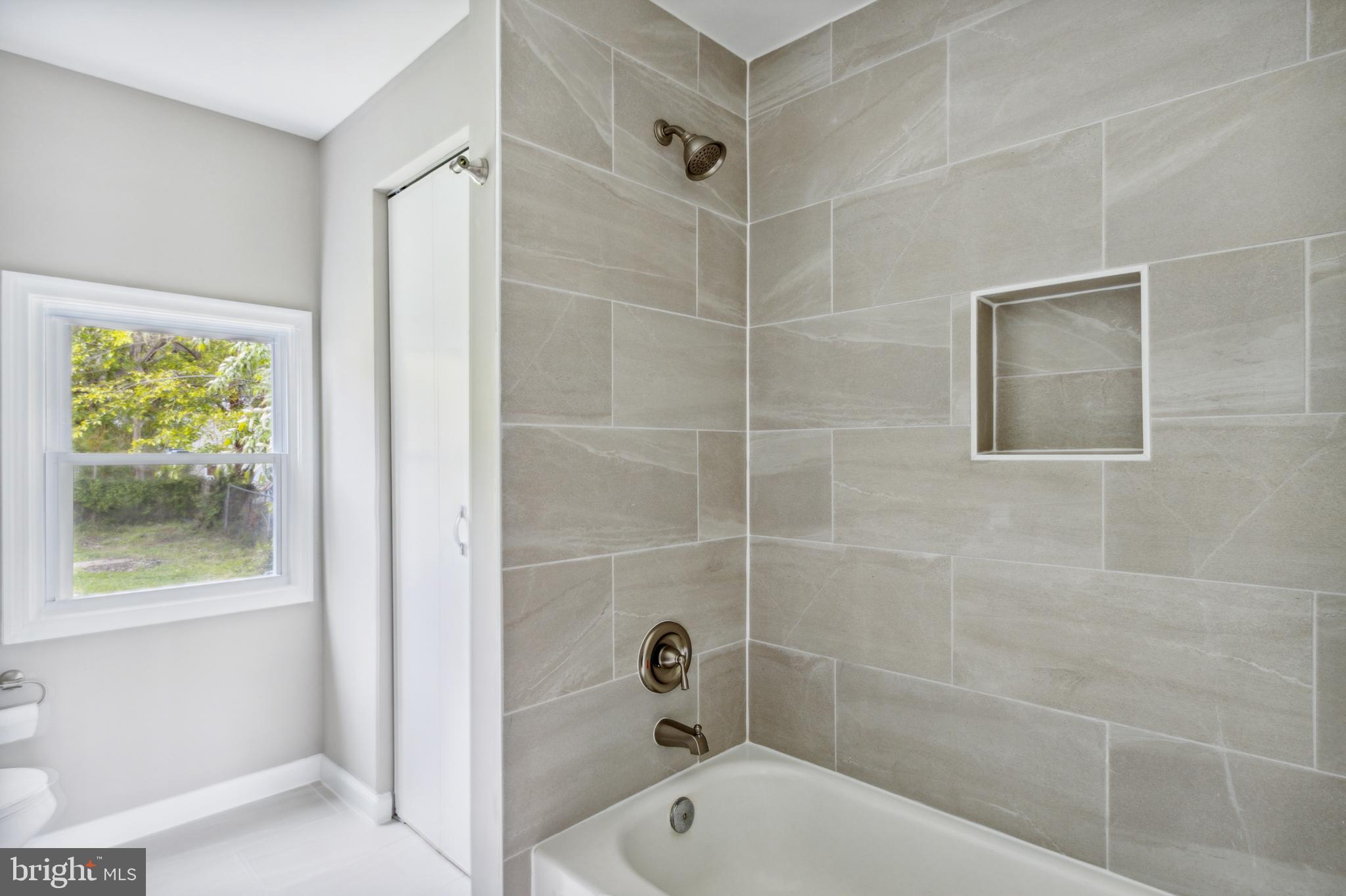 BRUNSWICK - Residential