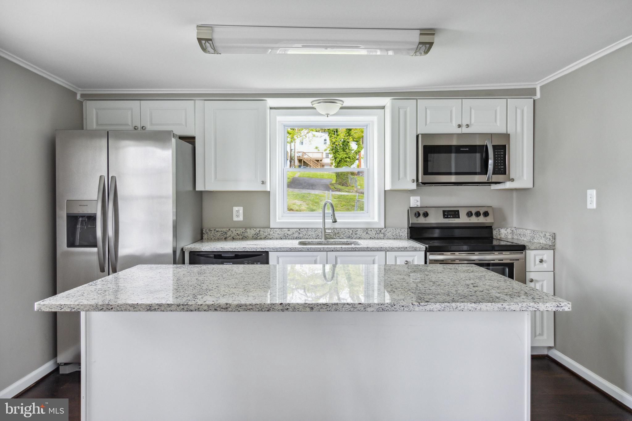 BRUNSWICK - Residential