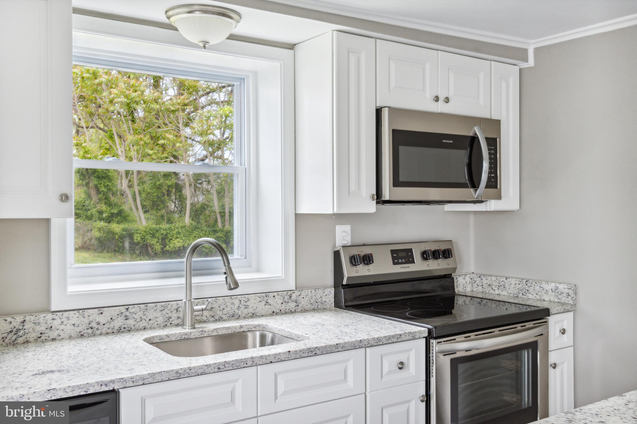 BRUNSWICK - Residential