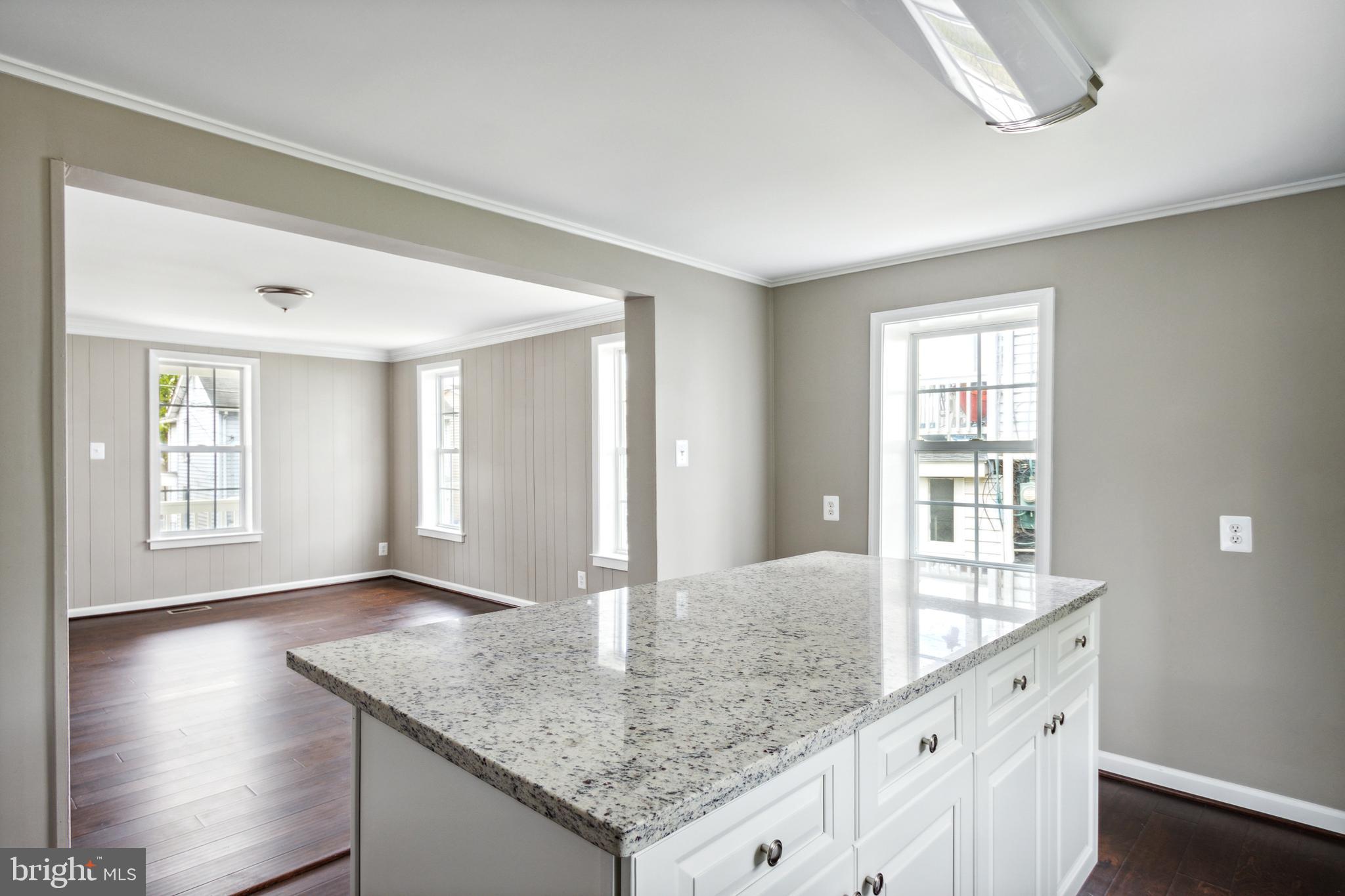 BRUNSWICK - Residential