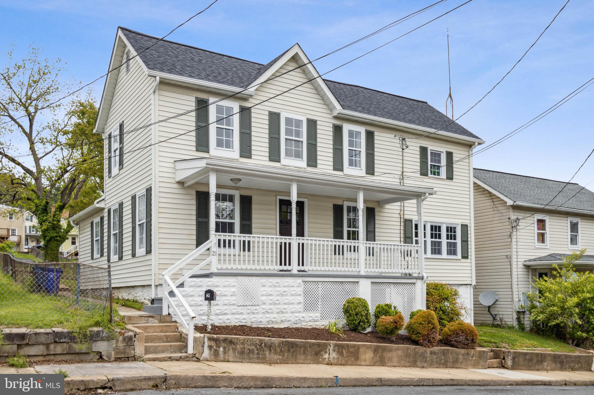 BRUNSWICK - Residential