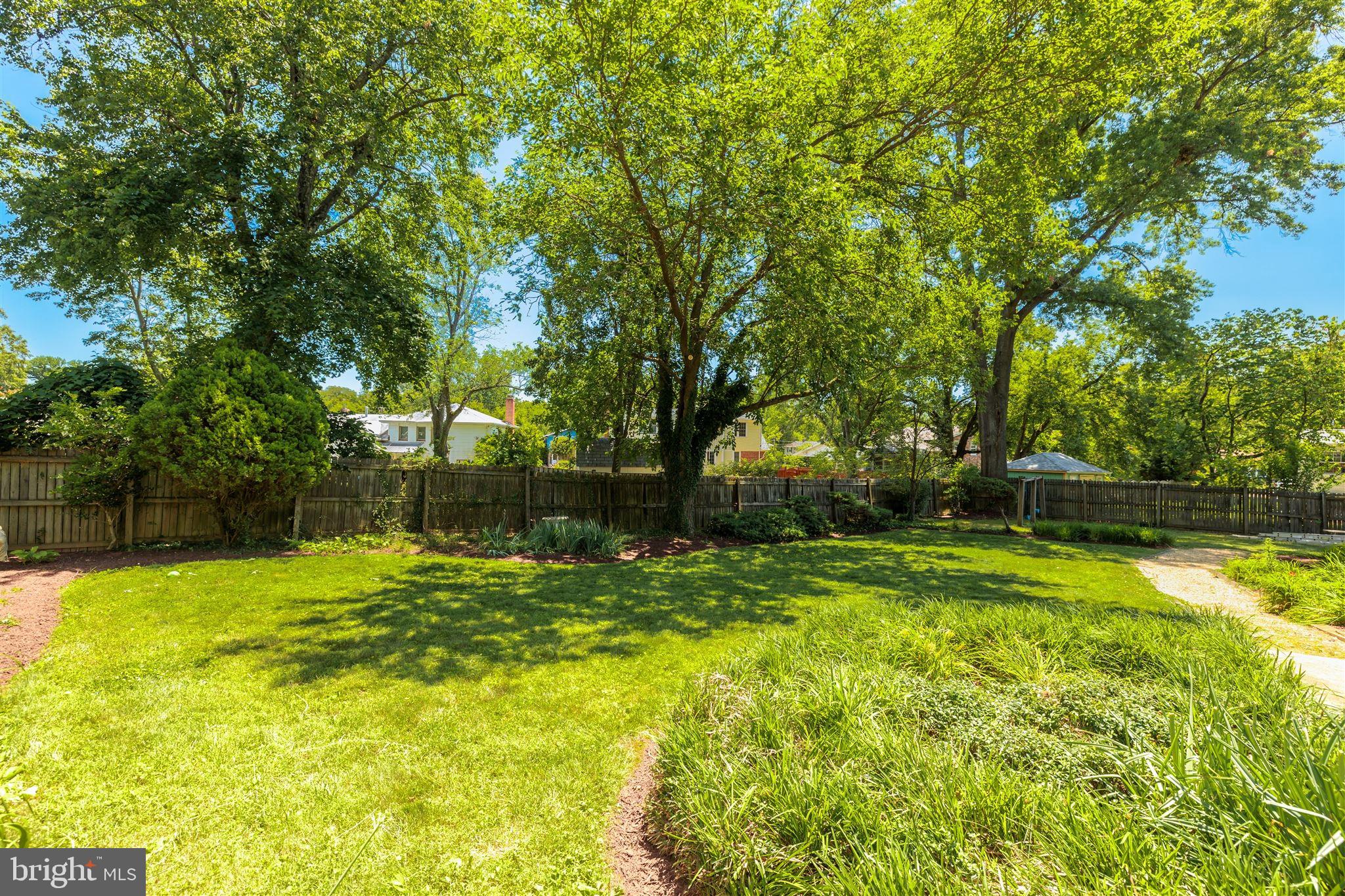 WHEATON VIEW - Residential