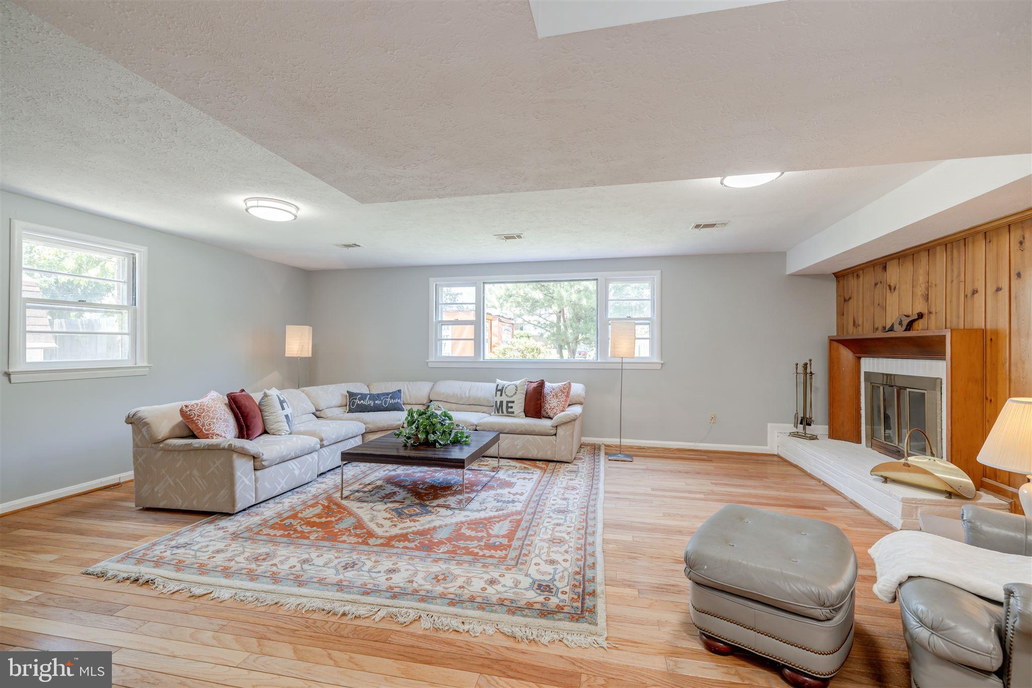 WHEATON VIEW - Residential