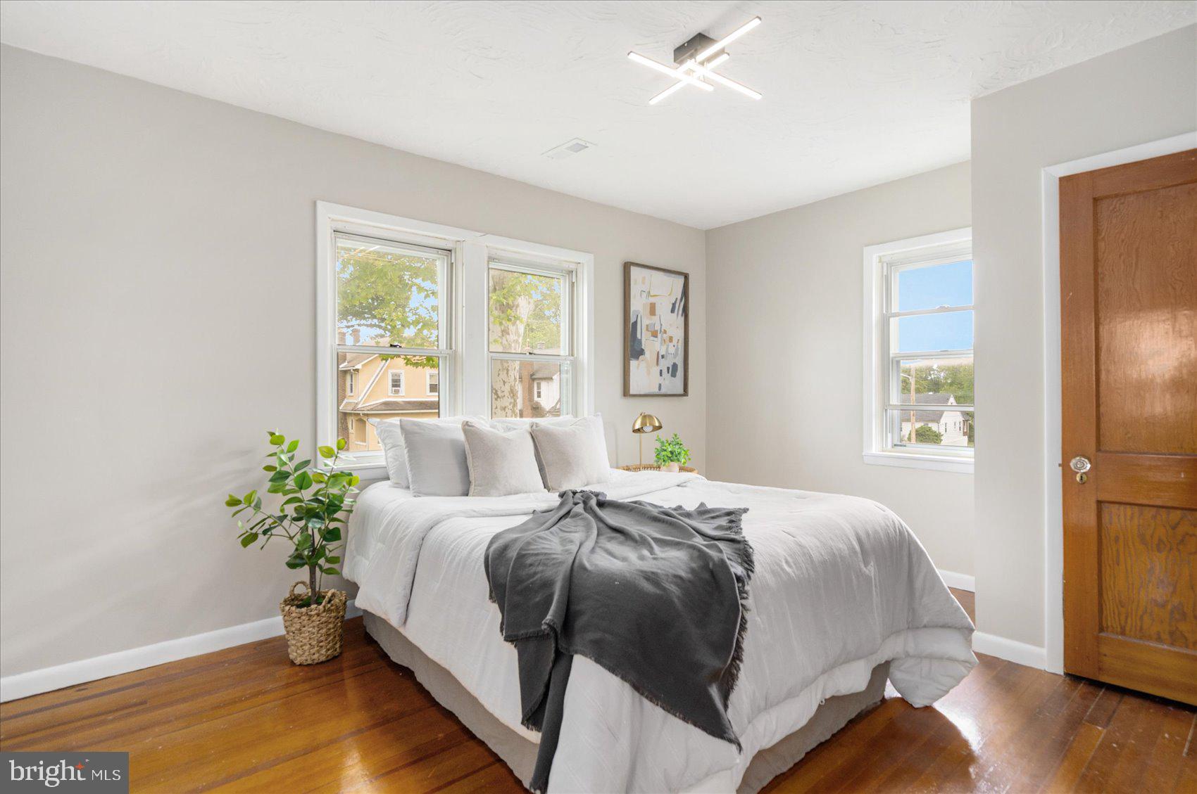 PARKVILLE - Residential Lease