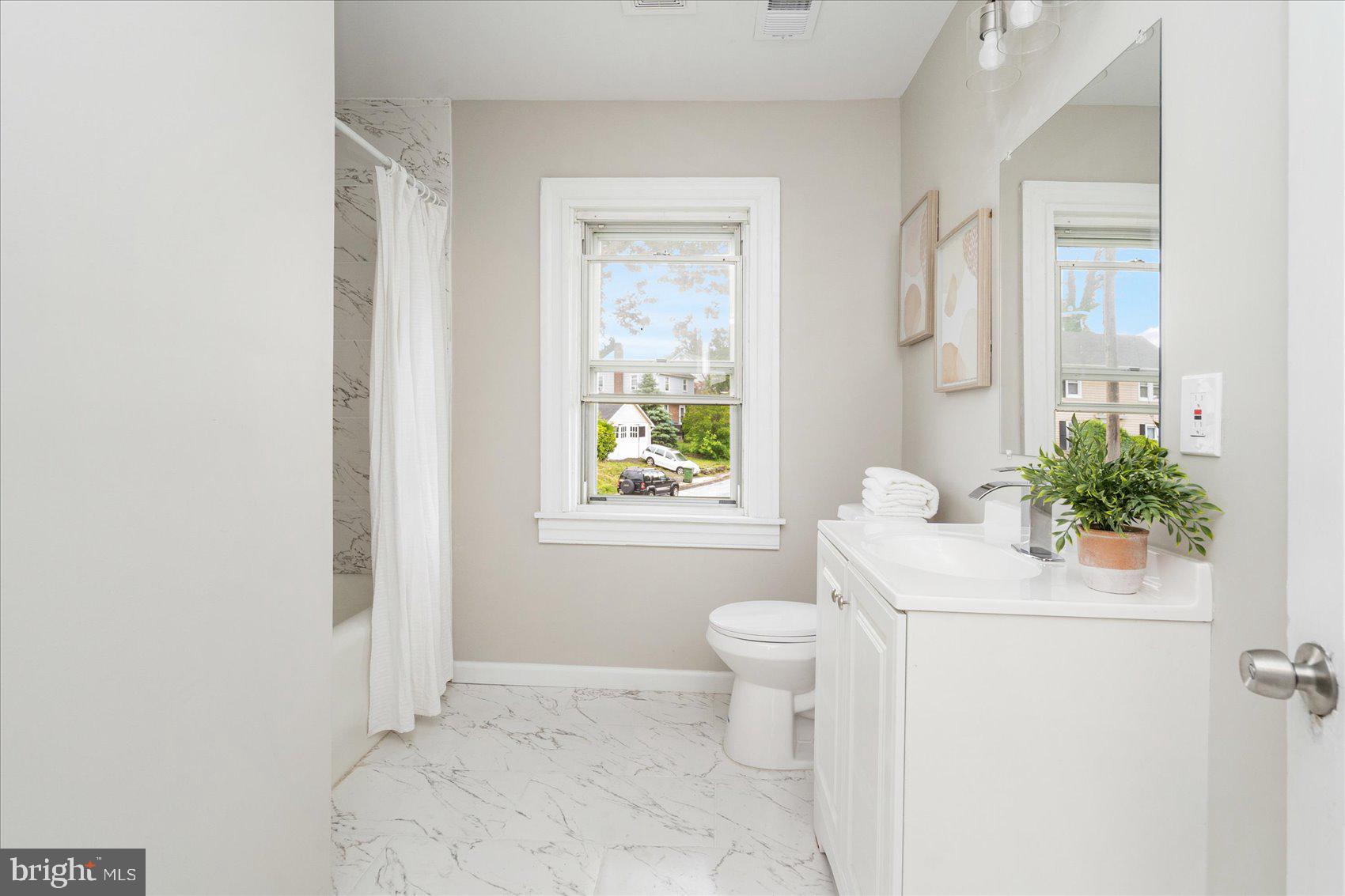 PARKVILLE - Residential Lease