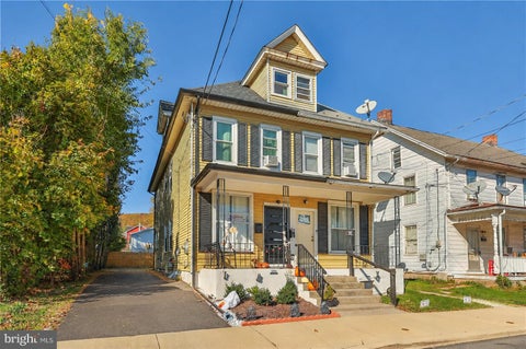 Photo for 109 PEN ARGYL STREET