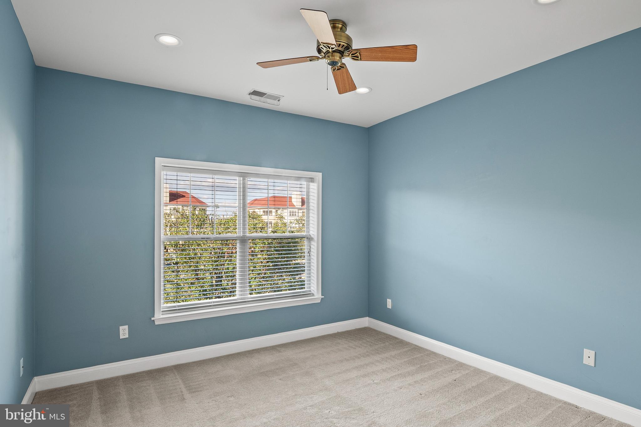 WAVERLY WOODS - Residential Lease