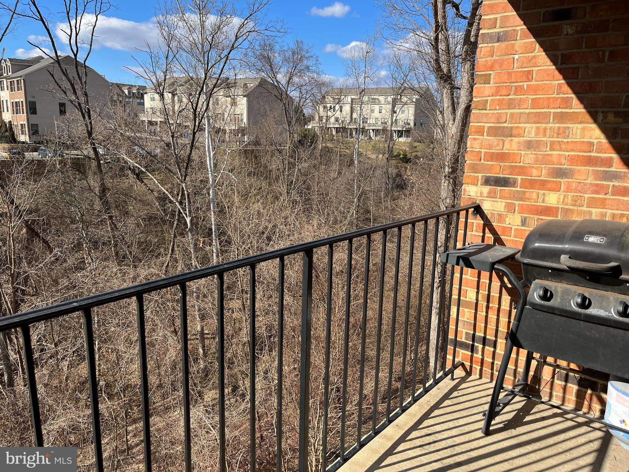 CHARING CROSS - Residential Lease