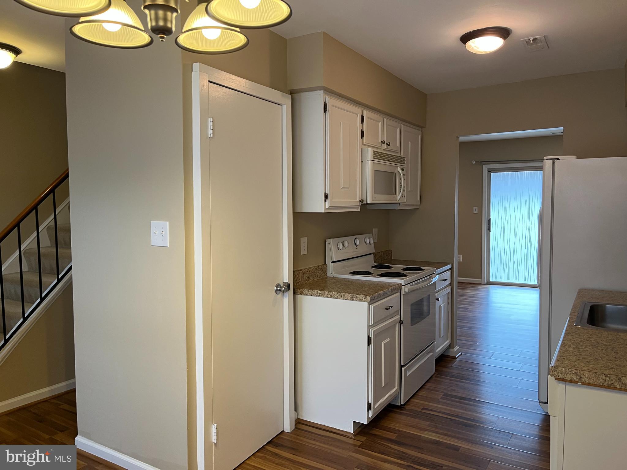 CHARING CROSS - Residential Lease