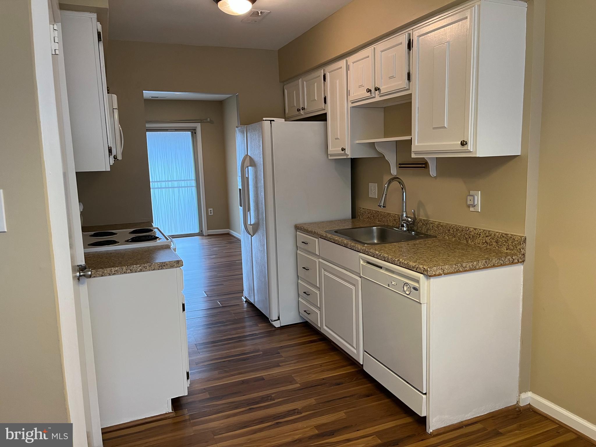 CHARING CROSS - Residential Lease