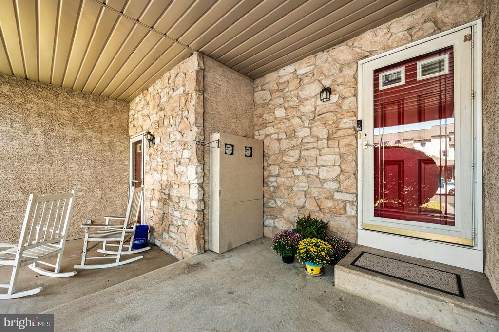 Photo of 218 Parkview Drive, SOUDERTON, PA 18964 (MLS # PAMC2153344)
